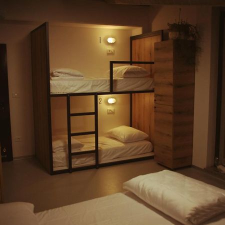 Garage Hostel Nova Gorica Exterior photo